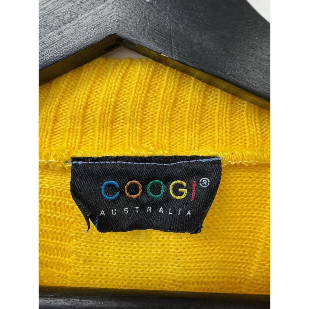 Coogi Sweater Mens Medium Yellow Cable Knit Crewneck Pullover Australia‎ 3D